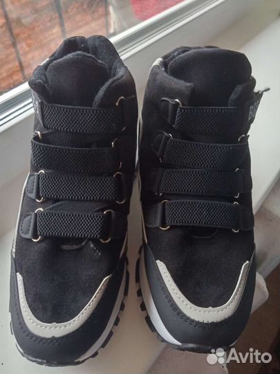 Кроссовки зимние женские