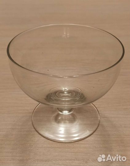 Мини-вазочка с декором