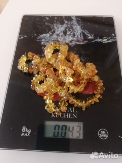 Янтарные бусы