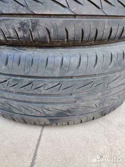 Bridgestone MY-02 Sporty Style 215/55 R17