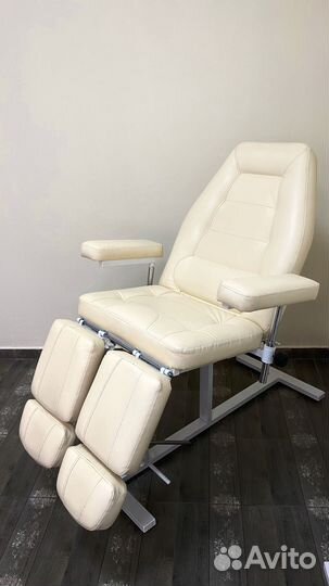 Педикюрное кресло на гидравлике