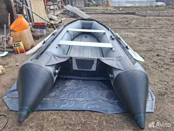 Лодка вёсельная,под мотор