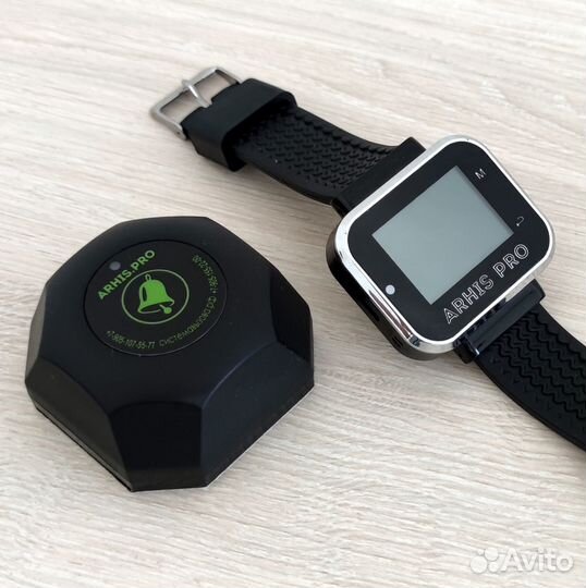 Кнопка вызова официанта персонала и часы Практик