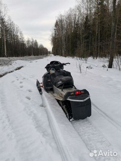 Снегоход Polaris FST switchback