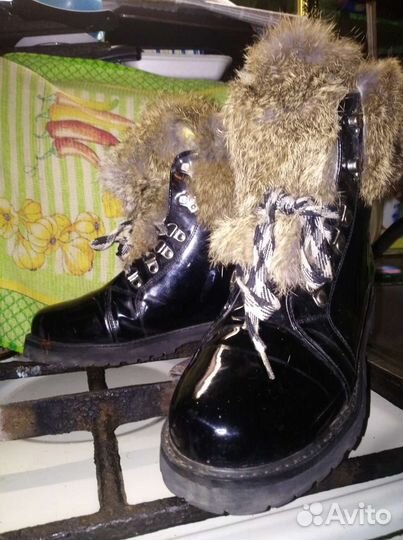 Ботинки,боты,сапоги.Лак.на меху.Отл.сост(40-41)