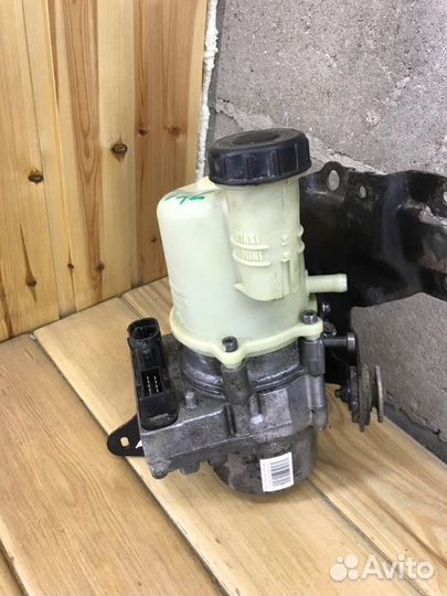 Насос гур Лада Ларгус универсал K9K 8796 2009