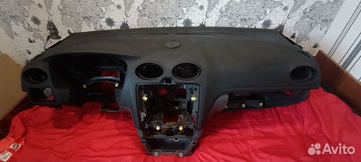 Торпедо ford Focus II 2005-2008