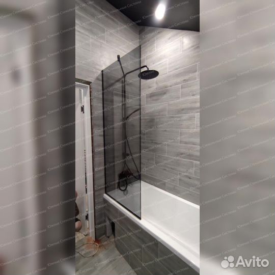 Душевая стеклянная шторка для ванной