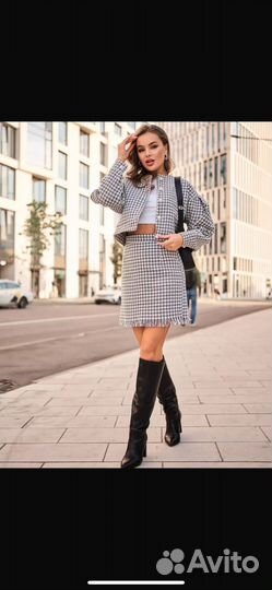 Костюм женский твидовый