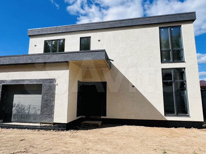 Дом 206 м² на участке 10 сот.