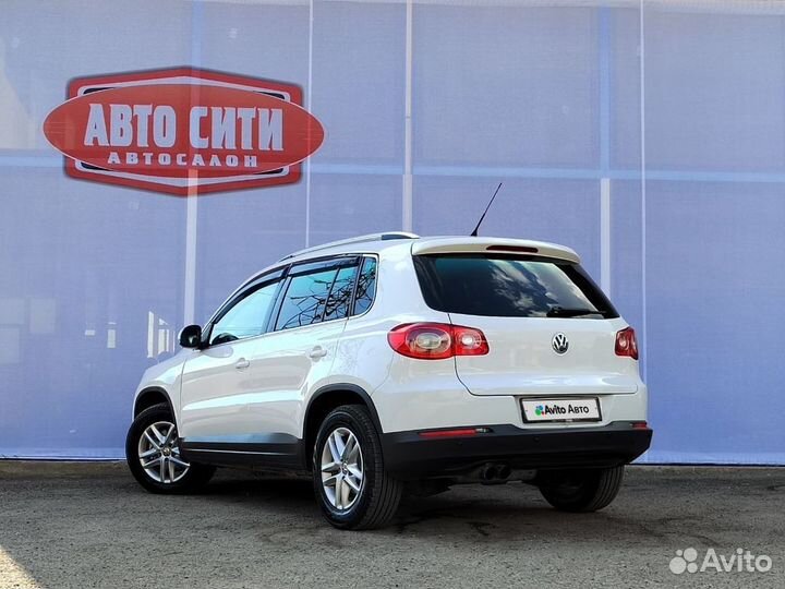 Volkswagen Tiguan 2.0 AT, 2011, 244 262 км