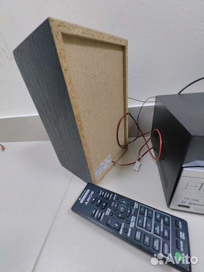 Музыкальный центр Sony CMT-SBT20