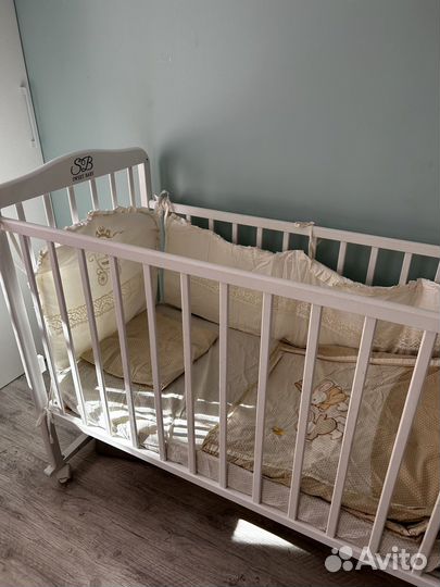 Детская кроватка