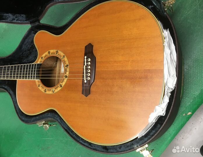 Электро акустическая гитара Takamine PT-520ST