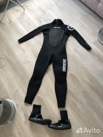 Гидрокостюм Mystic