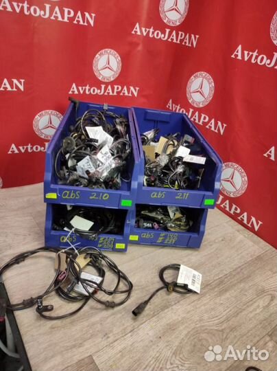 Датчик abs передний Mercedes-Benz E W211 M272 2007