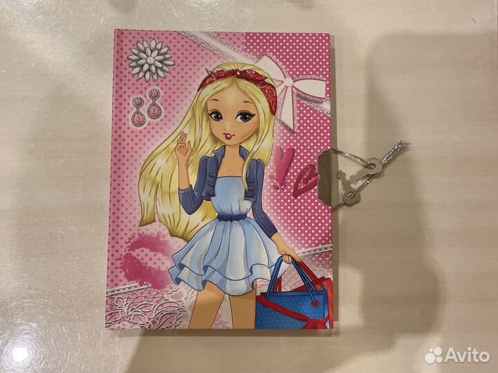 Блокнот с замком