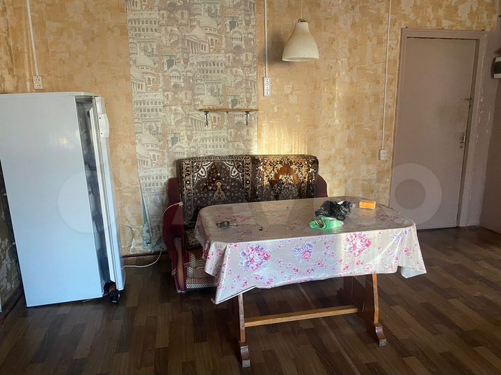 Комната 12 м² в 4-к., 2/5 эт.