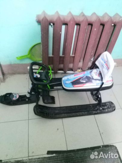 Детский снегокат бу