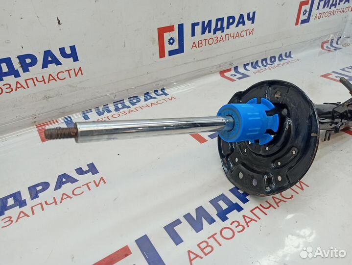 Амортизатор передний правый Nissan X-Trail (T32)