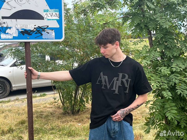 Футболка Amiri черная и белая