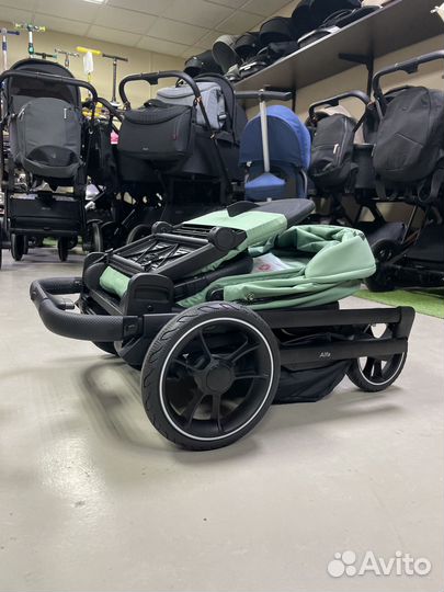 Коляска прогулочная carrello alfa