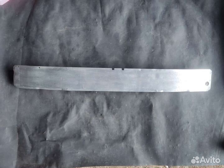 Усилитель бампера передний Opel Corsa D