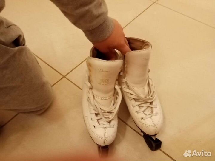 Коньки Фифа 31 размер в идеальном состоянии