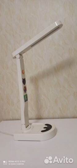 Лампа настольная белая светодиодная