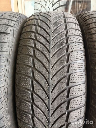 Goodyear UltraGrip 215/60 R16 99V