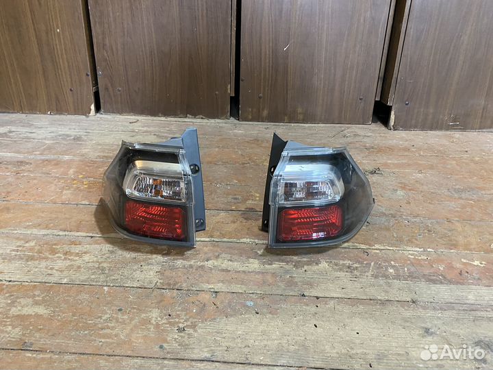 Задние фары honda stepwgn