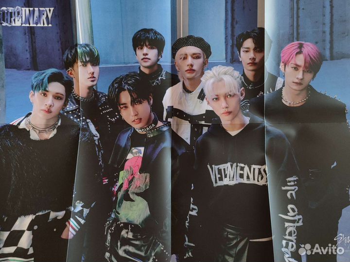 Плакаты stray kids maxident и oddinary