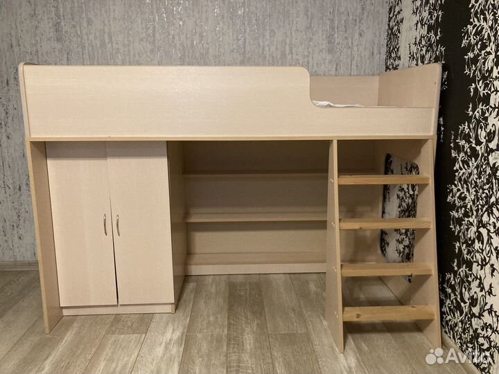 Кровать-чердак Легенда 36 + матрас + наматрасник