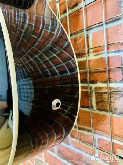 Электроакустическая гитара