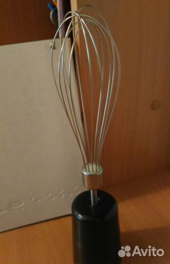 Кулинарный венчик для взбивания