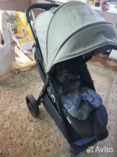 Прогулочная коляска
