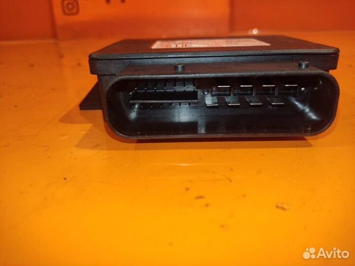 Блок управления стояночным тормозом Bmw F10 N20