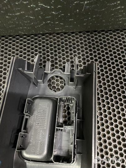 Накладка тунеля пола Renault sandero stepway 1