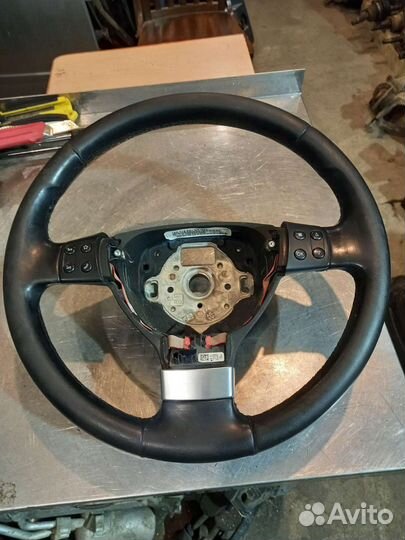 Руль VW Jetta 5
