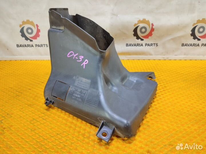 Воздуховод доп. радиатора правый Bmw 7 F01 3.0 N54