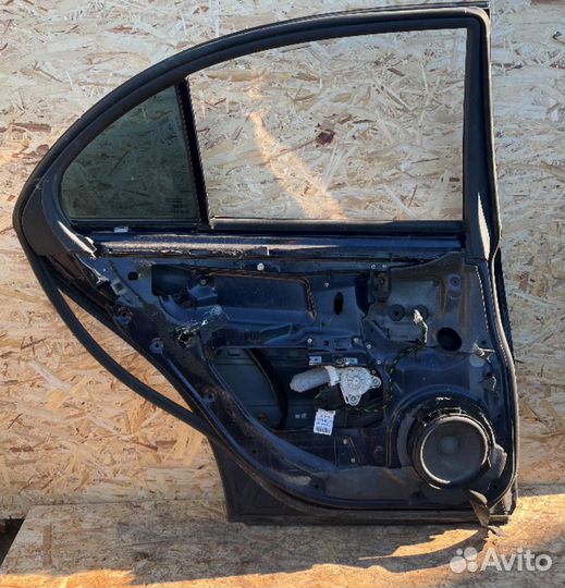 Дверь задняя левая Mercedes-Benz W211 E-Class