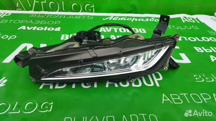 Фара противотуманная правая Lexus RX350 4