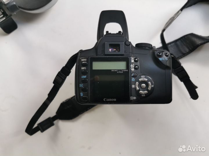 Зеркальный фотоаппарат Canon 350D