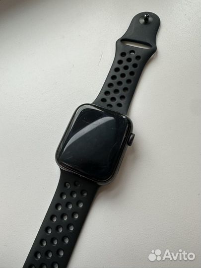 Apple watch se 44mm nike (оригинал)