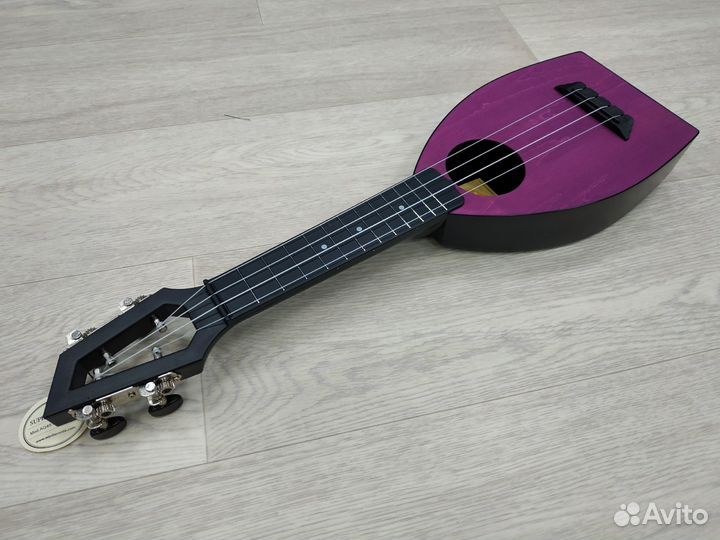 Укулеле новая