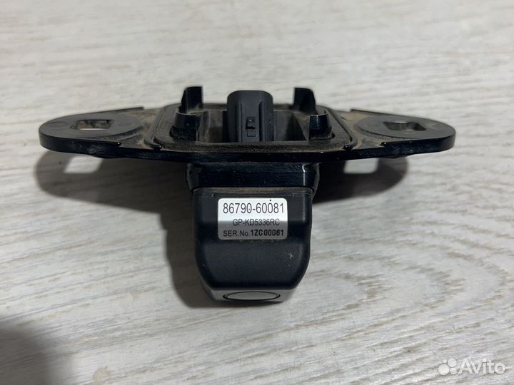 Land Cruiser 200 камера заднего вида