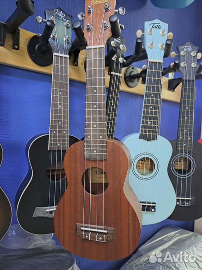 Укулеле сопрано красное дерево