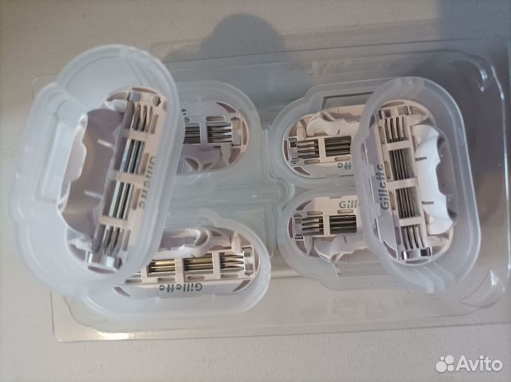 Кассеты для бритвы Venus Gillette шесть штук новые