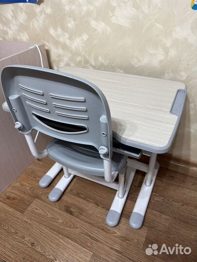 Растущая парта и стул бу