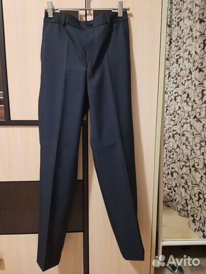 Школьный костюм для мальчика 146 новый